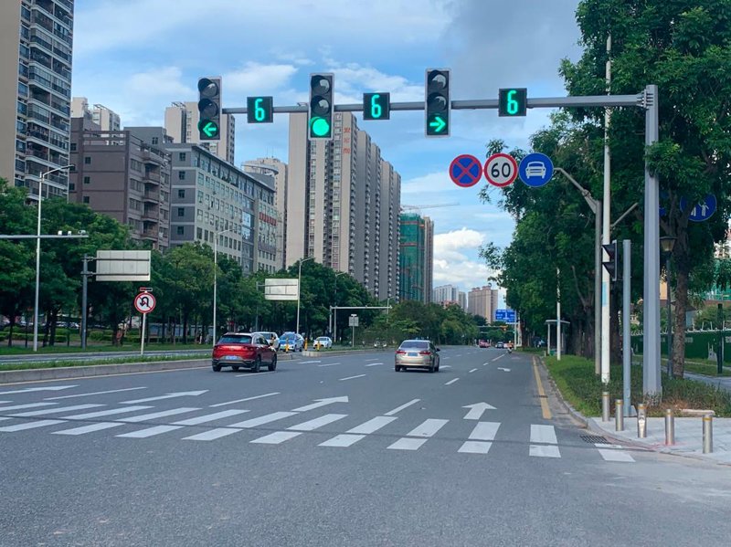 道路标线施工：城市脉络的守护者