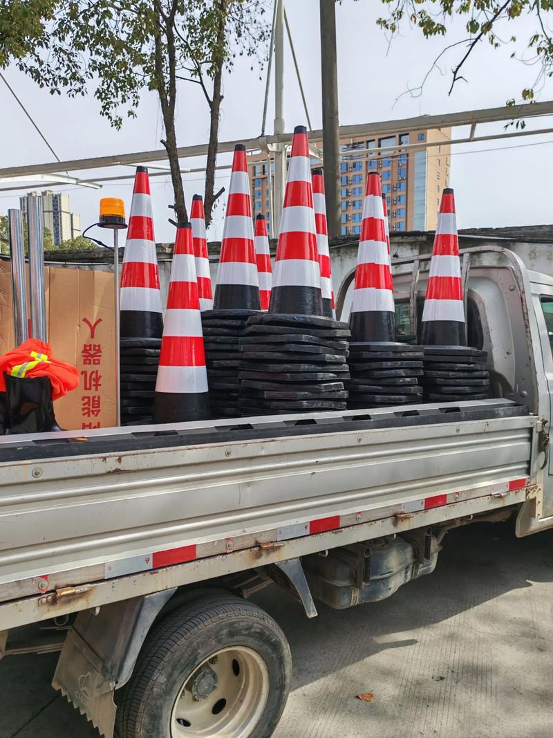 选购交通标志牌厂家的全面指南